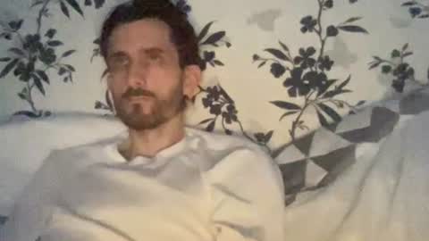 Snapshot of mattcarta chatting on December 22, 2025, 5:32 pm mattcarta online show from December 22, 2025, 5:32 pm