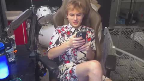 Matt Cash online show from November 15, 2025, 2:09 am