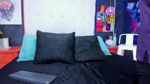 Snapshot of matteo12_ chatting on October 21, 2025, 4:13 am ---Matteo--- online show from October 21, 2025, 4:13 am
