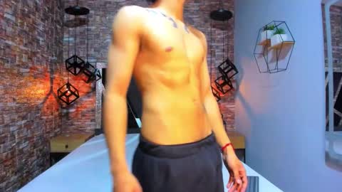 Snapshot of mattfiore chatting on December 19, 2025, 7:43 pm mattfiore online show from December 19, 2025, 7:43 pm