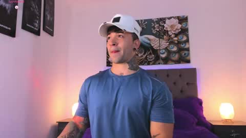 Snapshot of matthew_colee chatting on April 14, 2026, 1:44 am Matthew INDEPENDENT MODEL online show from April 14, 2026, 1:44 am
