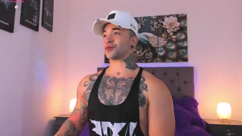 Snapshot of matthew_colee chatting on April 18, 2026, 1:42 am Matthew INDEPENDENT MODEL online show from April 18, 2026, 1:42 am