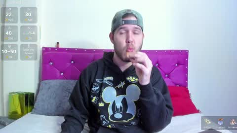 Snapshot of matthew_gill chatting on April 4, 2026, 2:21 am matthewlatinc online show from April 4, 2026, 2:21 am