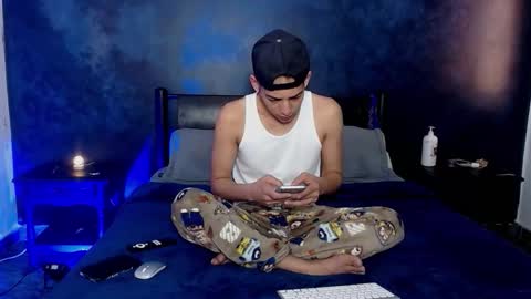 matthew_hawk19 online show from February 8, 2026, 1:36 pm