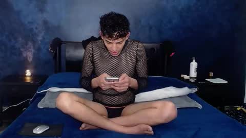 matthew_hawk19 online show from February 19, 2026, 12:23 pm