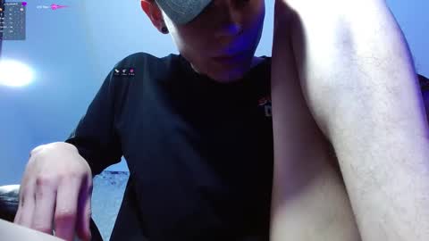 Snapshot of matthewboy_ chatting on December 21, 2024, 11:44 am MatthewBoy online show from December 21, 2024, 11:44 am