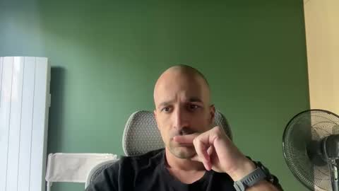 Snapshot of matthias24 chatting on September 12, 2025, 12:27 pm M online show from September 12, 2025, 12:27 pm