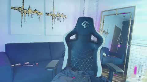 TATIANA  AND ROUS online show from February 22, 2025, 3:12 am