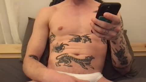 Snapshot of mattioss chatting on February 28, 2026, 1:06 am mattioss online show from February 28, 2026, 1:06 am