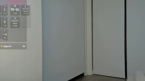 Snapshot of mattisux chatting on October 9, 2025, 4:32 am Matti Mars online show from October 9, 2025, 4:32 am