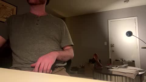 Snapshot of mattiufr chatting on December 15, 2025, 4:17 am Matt online show from December 15, 2025, 4:17 am