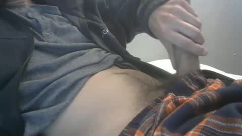 Snapshot of mattj318 chatting on February 6, 2026, 6:11 pm mattj318 online show from February 6, 2026, 6:11 pm