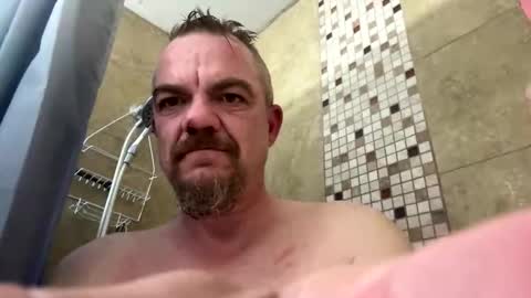 mattstanley424955 online show from May 4, 2026, 10:39 pm