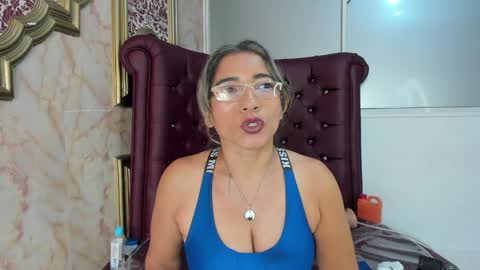 Snapshot of mature_bigass__ chatting on January 15, 2025, 6:40 pm Maria online show from January 15, 2025, 6:40 pm