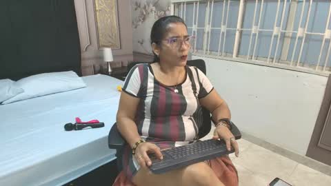 Snapshot of mature_bigass__ chatting on January 12, 2026, 11:48 am Maria online show from January 12, 2026, 11:48 am