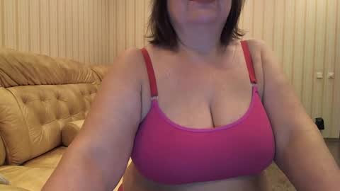 Cat online show from January 22, 2025, 2:37 am