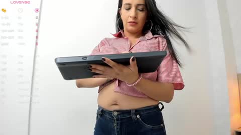 katerin online show from December 27, 2024, 11:28 am