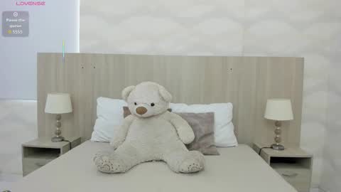 Snapshot of mature_marce chatting on November 19, 2025, 7:25 pm Marce online show from November 19, 2025, 7:25 pm