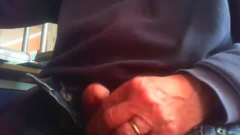 Snapshot of maturedaddi chatting on March 11, 2025, 4:29 pm Maturedaddi online show from March 11, 2025, 4:29 pm