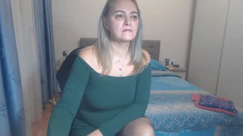 Snapshot of maturediana chatting on December 31, 2024, 3:23 am maturediana online show from December 31, 2024, 3:23 am