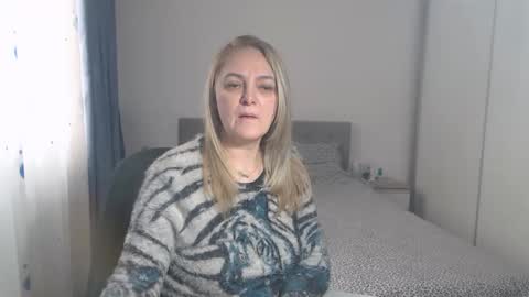 Snapshot of maturediana chatting on February 28, 2025, 10:20 am maturediana online show from February 28, 2025, 10:20 am
