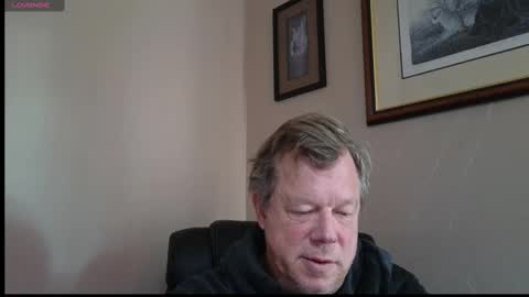 Snapshot of matureluvin chatting on October 1, 2025, 4:13 pm JustUs online show from October 1, 2025, 4:13 pm