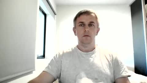 matureontheedge online show from June 8, 2026, 4:51 pm