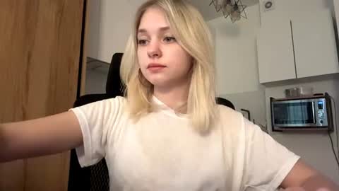 Snapshot of mauriceproenza chatting on July 23, 2026, 7:17 am Eva 1st day online show from July 23, 2026, 7:17 am
