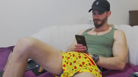 Snapshot of mauro_real_man chatting on April 2, 2026, 6:05 pm mauro_real_man online show from April 2, 2026, 6:05 pm