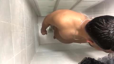 mauroo2025 online show from September 30, 2025, 4:01 pm