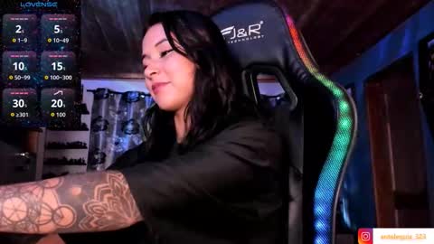 Hilary online show from November 11, 2025, 9:26 pm