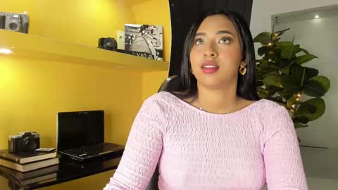 Mavy  online show from March 11, 2025, 6:19 pm