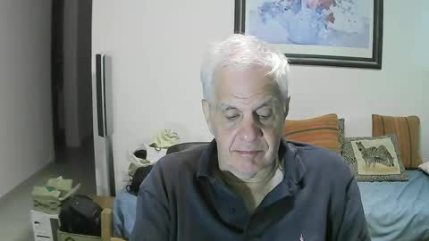 Snapshot of max_2017 chatting on December 24, 2024, 2:54 am max_2017 online show from December 24, 2024, 2:54 am