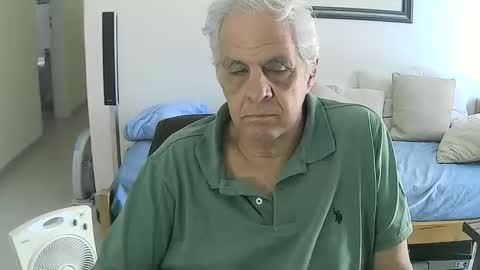 Snapshot of max_2017 chatting on December 22, 2025, 7:00 pm max_2017 online show from December 22, 2025, 7:00 pm