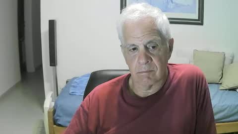 Snapshot of max_2017 chatting on January 7, 2026, 2:03 am max_2017 online show from January 7, 2026, 2:03 am