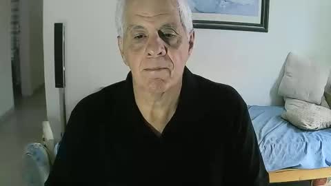 Snapshot of max_2017 chatting on March 10, 2026, 2:33 pm max_2017 online show from March 10, 2026, 2:33 pm