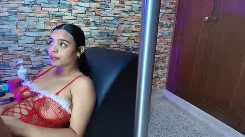 Max  Ashley online show from February 17, 2026, 1:40 pm