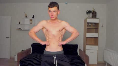 Snapshot of max_foks_ chatting on July 21, 2026, 5:54 am max_foks_ online show from July 21, 2026, 5:54 am