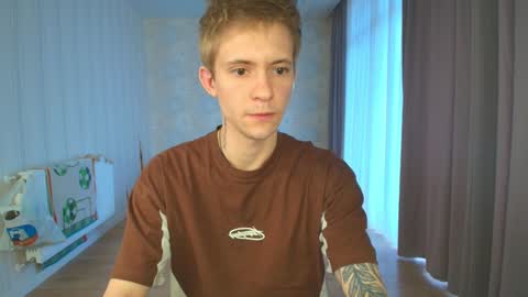 Snapshot of max_gen chatting on December 6, 2024, 5:09 am Max Gen with tats 24years  And Ethan without tats 20 years online show from December 6, 2024, 5:09 am
