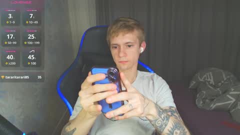 Snapshot of max_gen chatting on January 22, 2025, 4:44 pm Max Gen with tats 24years  And Ethan without tats 20 years online show from January 22, 2025, 4:44 pm