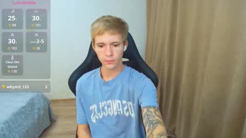 Snapshot of max_gen chatting on October 2, 2025, 11:34 pm Max Gen with tats 24years  And Ethan without tats 20 years online show from October 2, 2025, 11:34 pm