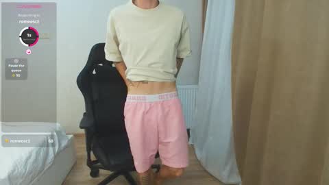 Snapshot of max_gen chatting on October 23, 2025, 12:10 am Max Gen with tats 24years  And Ethan without tats 20 years online show from October 23, 2025, 12:10 am
