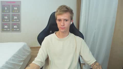 Snapshot of max_gen chatting on October 25, 2025, 1:57 am Max Gen with tats 24years  And Ethan without tats 20 years online show from October 25, 2025, 1:57 am