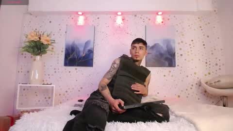 Max online show from February 1, 2026, 12:15 pm