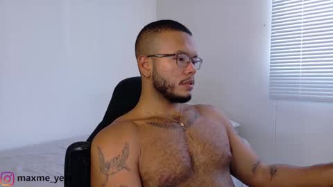 Snapshot of max_meyer chatting on October 2, 2025, 10:06 pm max_meyer online show from October 2, 2025, 10:06 pm