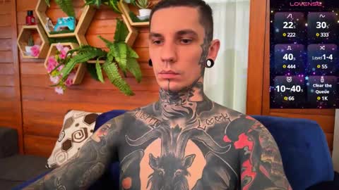 Snapshot of max_reaves chatting on December 24, 2024, 6:44 am online show from December 24, 2024, 6:44 am