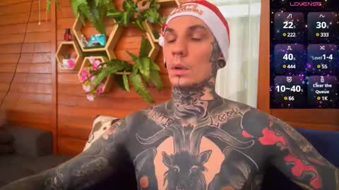 Snapshot of max_reaves chatting on December 26, 2024, 5:04 am online show from December 26, 2024, 5:04 am