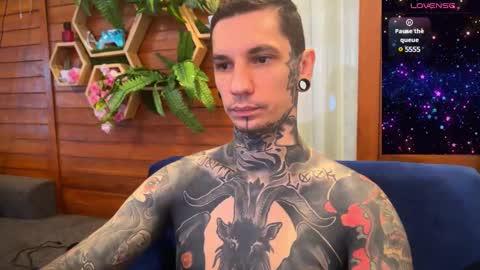 Snapshot of max_reaves chatting on January 10, 2025, 2:46 am online show from January 10, 2025, 2:46 am