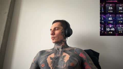 Snapshot of max_reaves chatting on February 8, 2025, 7:04 am online show from February 8, 2025, 7:04 am