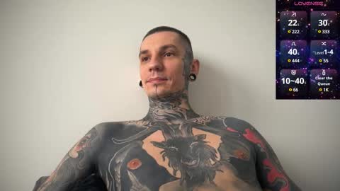 Snapshot of max_reaves chatting on February 19, 2025, 6:33 am online show from February 19, 2025, 6:33 am